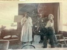 Photo of Lola Richards with Mary Hemingway